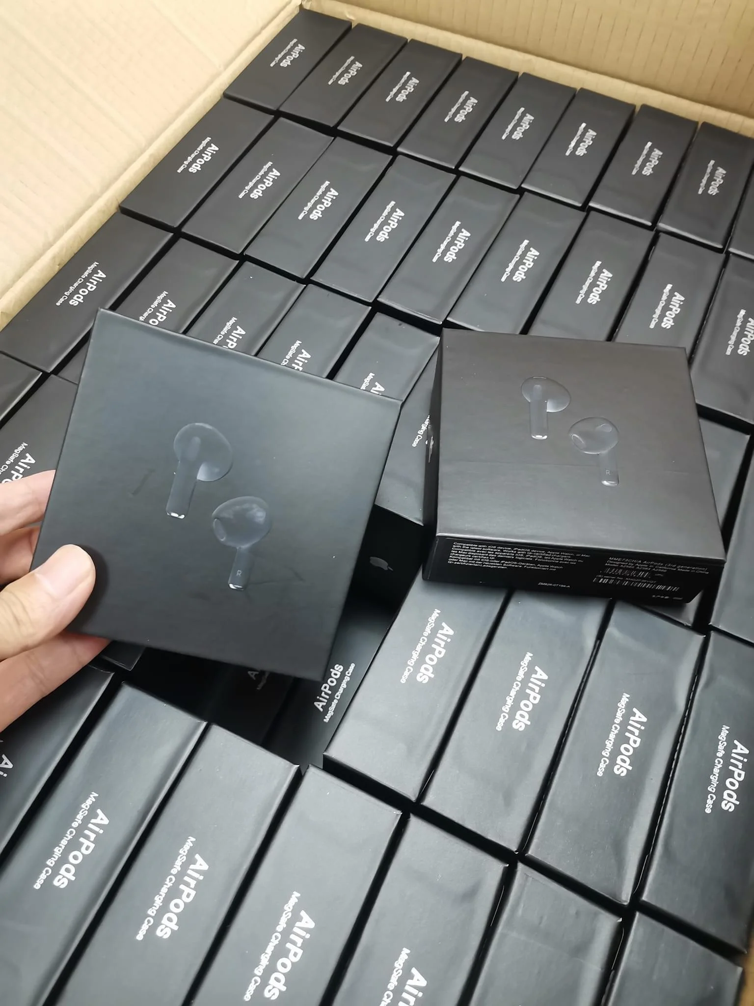 Black AirPods 3 Pallets – Wholesale Bulk Audio Accessories — photo 1 (PC-GENER-0037) Black AirPods 3 Pallets – Wholesale Bulk Audio Accessories — listing photo 1, lot PC-GENER-0037