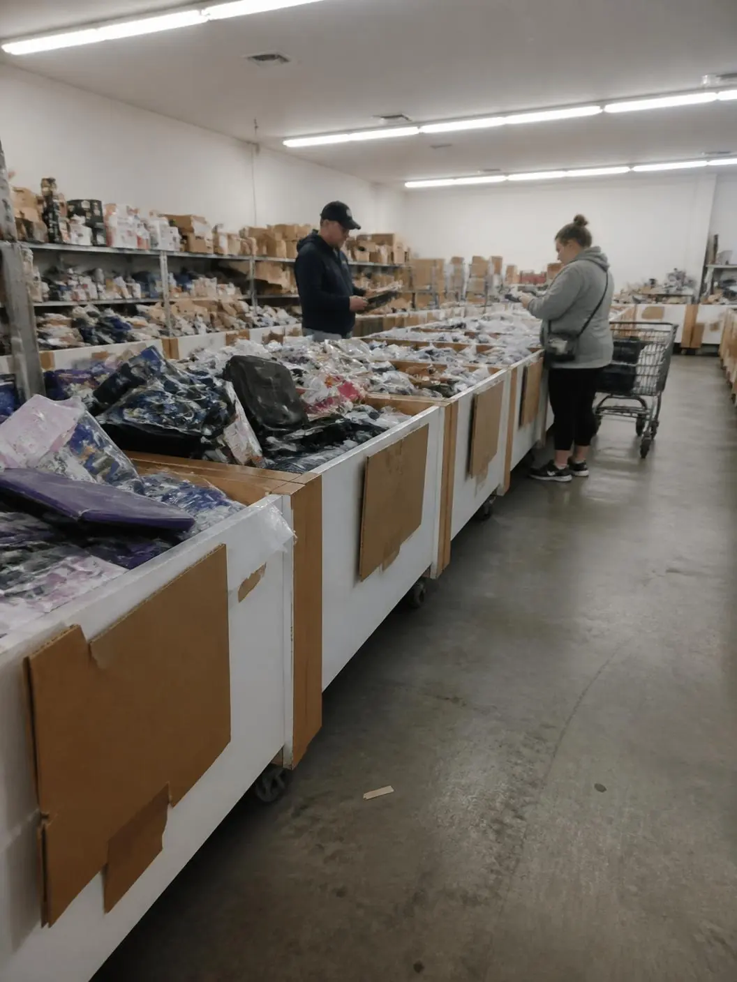 Discount retail floor stocked from liquidation inventory Discount bin store stocked from wholesale liquidation pallets